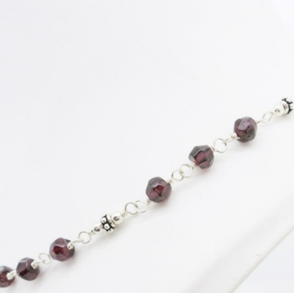 N1053 Silpada Garnet and Silver Necklace